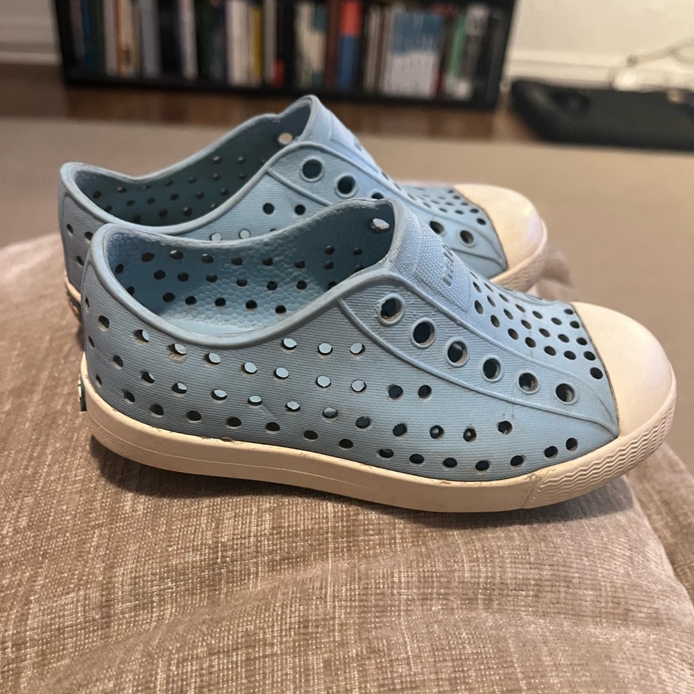 Light Blue Natives Size C7